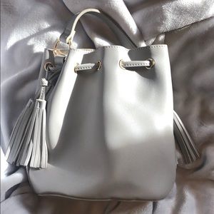 Hand bag
